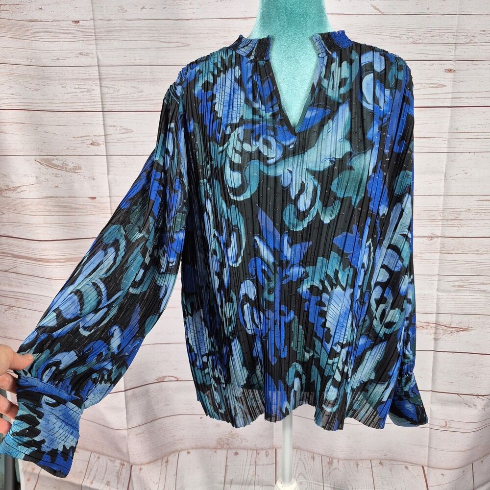 Chicos 2 Blouse Blue Black Dark Floral Womens Sz L/12 Whimsigoth Career Office
